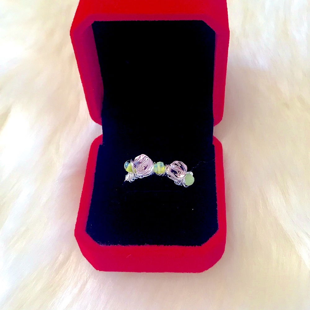 💕Lovely Handcrafted Silver Light Pink+Peridot💍